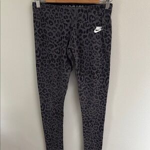 Nike Gray Leopard Print Leggings Athletic Fit
